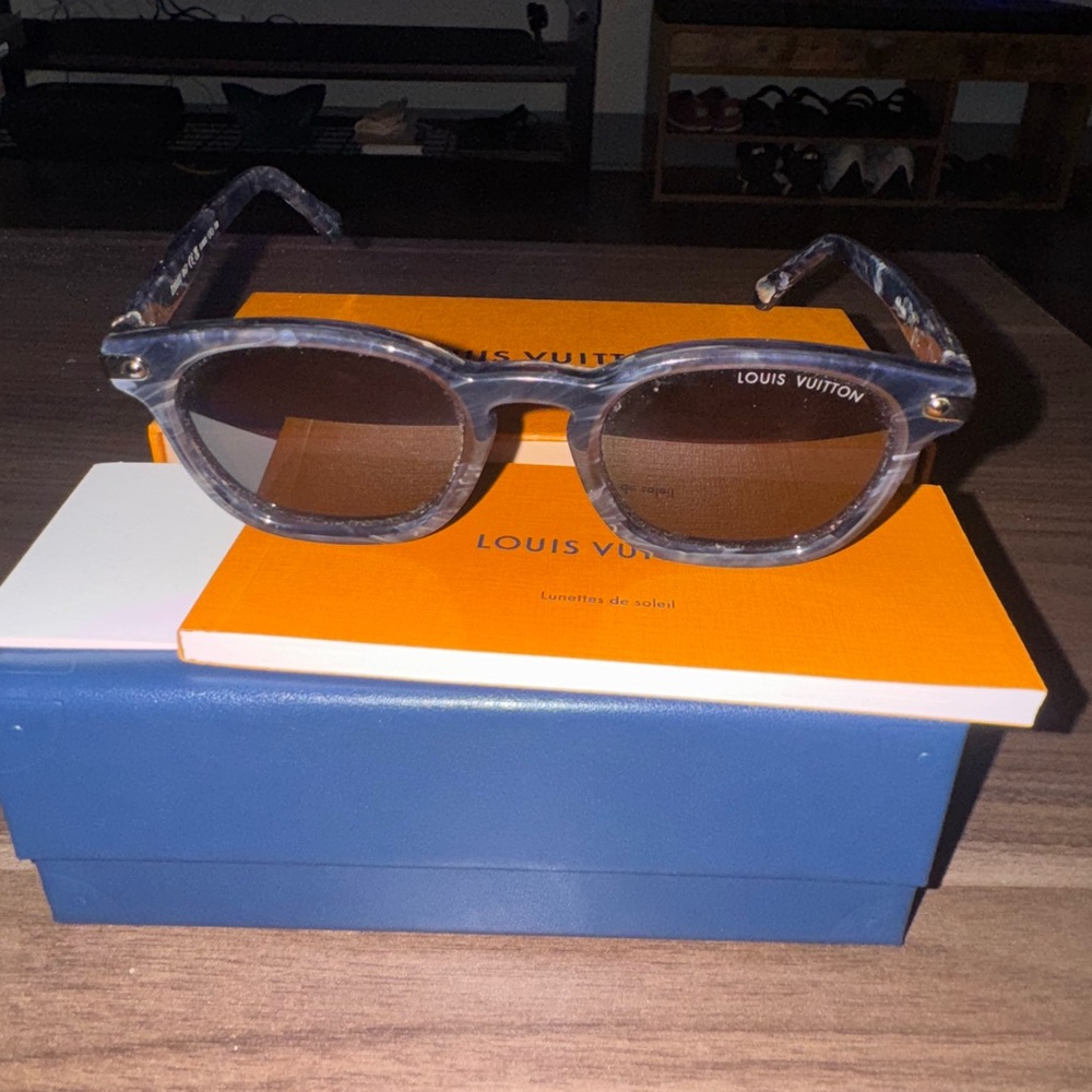 Louis Vuitton Z2022U Sunglasses – Mint Condition w/ Original Packaging